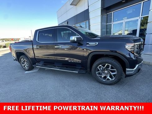 New 2026 GMC Sierra 1500 SLT image 2