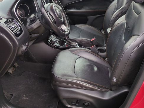 Used 2020 Jeep Compass Limited image 16