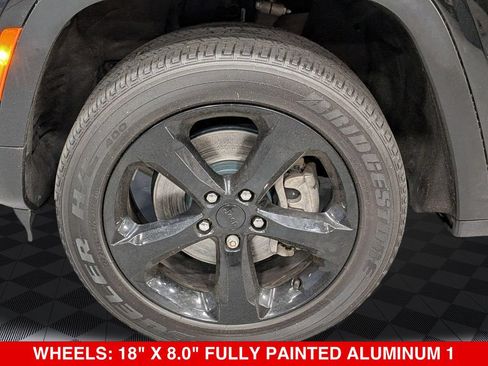 Used 2023 Jeep Grand Cherokee L Laredo AWD/4WD image 10