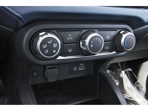 Certified 2025 Nissan Versa SV w/ Trunk Package FWD image 25