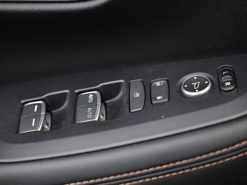 Certified 2025 Honda HR-V Sport image 18