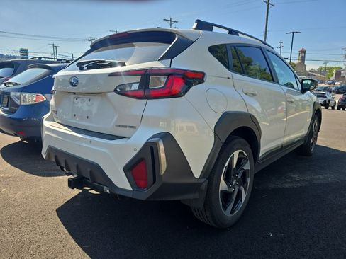 Used 2024 Subaru Crosstrek 2.5i Limited w/ Crosstrek Mirror Package AWD/4WD image 4