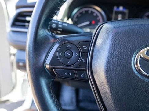 Used 2022 Toyota Camry SE image 37