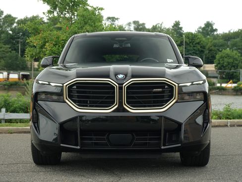 Used 2023 BMW XM AWD/4WD image 7