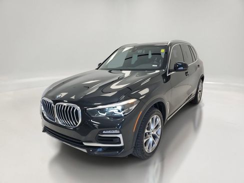 Used 2019 BMW X5 xDrive40i w/ Convenience Package AWD/4WD image 3