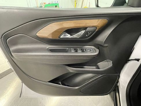 Used 2020 GMC Terrain SLE w/ Driver Convenience Package FWD image 19