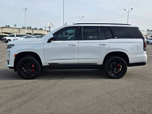 Used 2023 Cadillac Escalade Sport Platinum w/ LPO, ONYX Package image 8