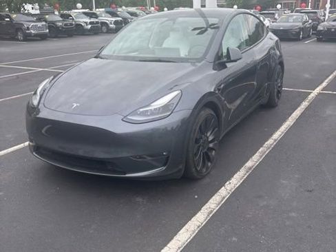 Used 2023 Tesla Model Y Performance AWD/4WD image 1