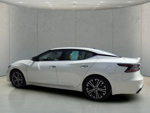 Used 2019 Nissan Maxima 3.5 SL w/ Floor Mat Group FWD image 5