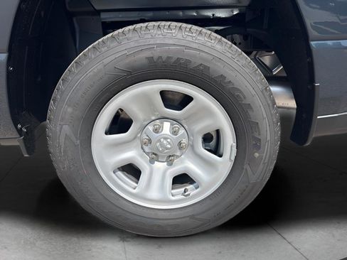New 2026 RAM 1500 Tradesman AWD/4WD image 35