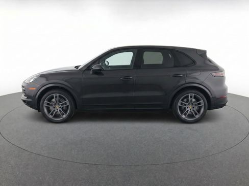 Certified 2024 Porsche Cayenne AWD/4WD image 6