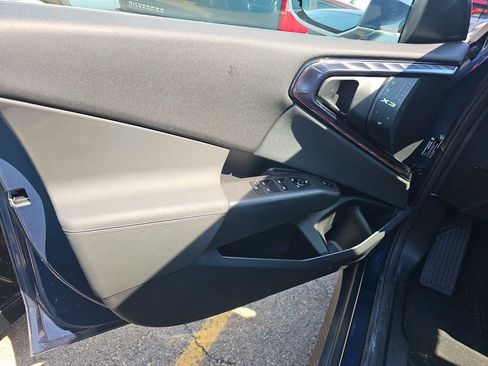 Used 2025 BMW X3 xDrive30i AWD/4WD image 12