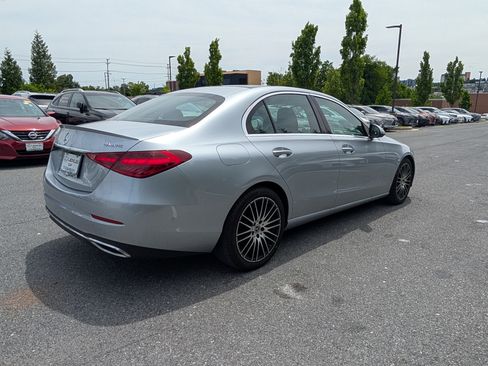 Used 2023 Mercedes-Benz C 300 4MATIC Sedan image 3