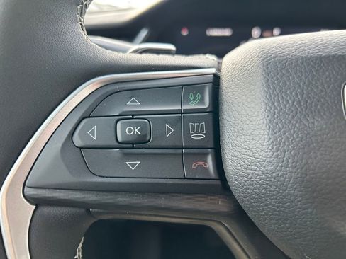 New 2025 Jeep Grand Cherokee 4WD image 16