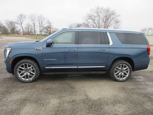 New 2026 GMC Yukon XL Elevation image 8