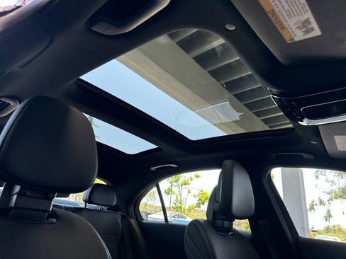 New 2025 Mercedes-Benz C 300 4MATIC Sedan image 17