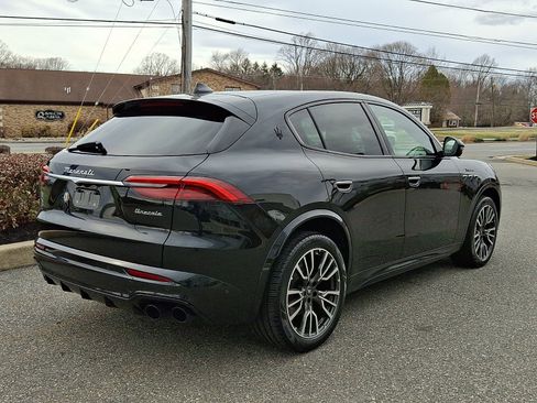 Used 2023 Maserati Grecale Modena AWD/4WD image 4