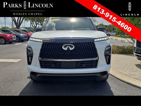 Used 2025 INFINITI QX80 Autograph AWD/4WD image 2