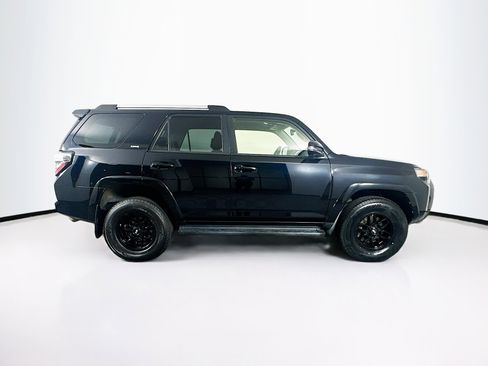 Used 2021 Toyota 4Runner SR5 Premium AWD/4WD image 10
