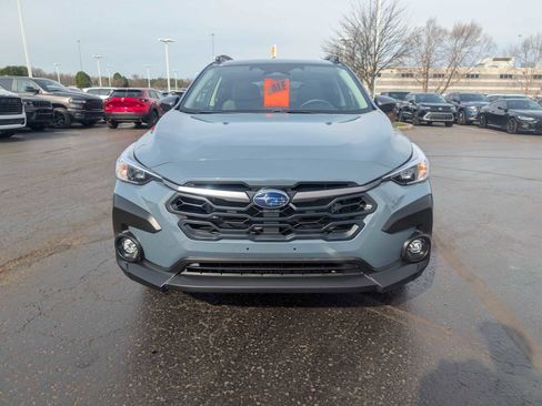 Used 2025 Subaru Crosstrek 2.0i Premium image 2
