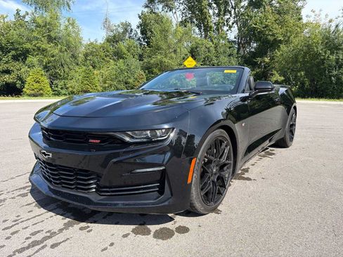 Used 2019 Chevrolet Camaro SS RWD image 1