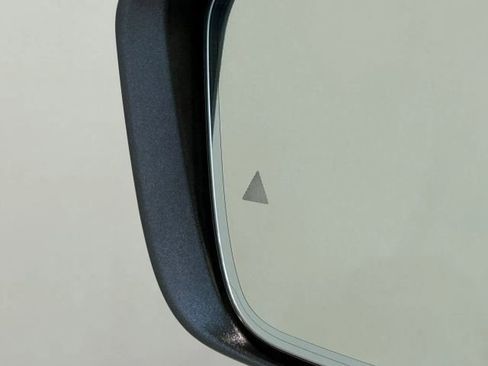 Used 2018 Maserati Levante S GranSport image 11