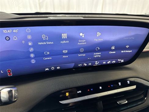 Certified 2025 Buick Enclave Preferred image 17