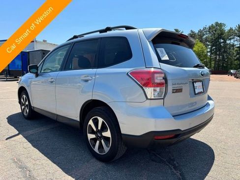 Used 2017 Subaru Forester 2.5i Premium w/ All-Weather Package AWD/4WD image 5