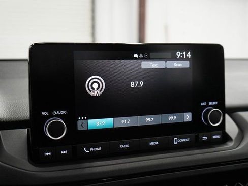 Certified 2025 Honda Accord SE image 18