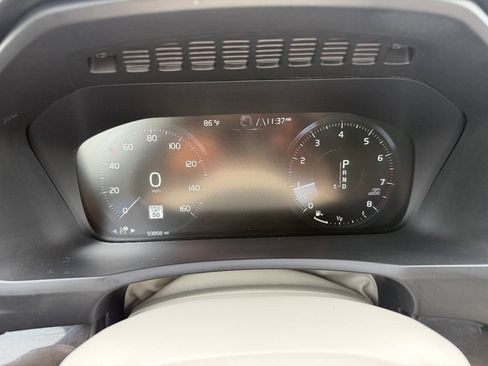 Used 2018 Volvo XC90 T6 Momentum w/ Convenience Package AWD/4WD image 21