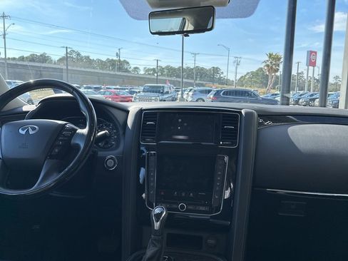 Used 2020 INFINITI QX80 Luxe w/ 22" Wheel Package image 9