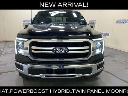 Used 2025 Ford F150 Lariat w/ Equipment Group 502A High AWD/4WD image 8