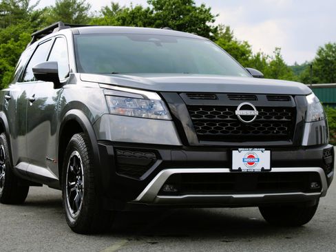 Used 2023 Nissan Pathfinder Rock Creek AWD/4WD image 4