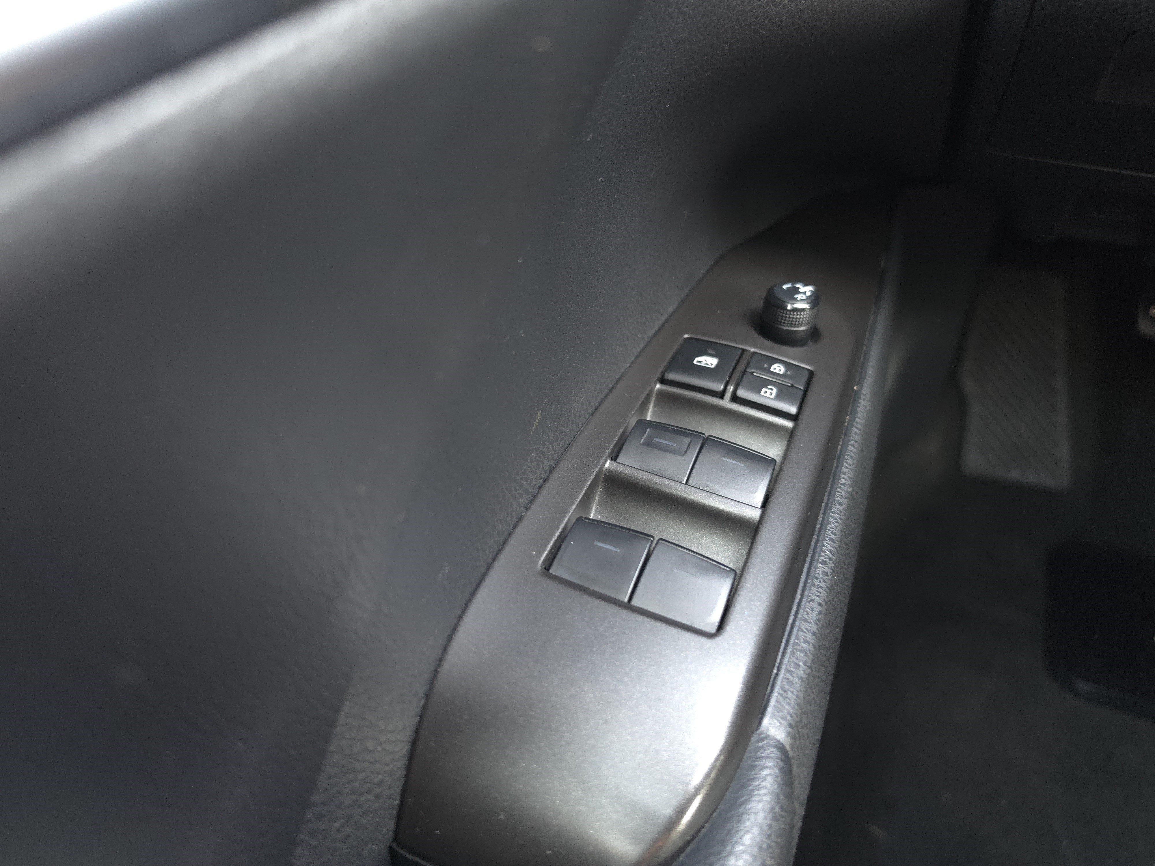 Used 2025 Nissan Altima 2.5 SV FWD image 22