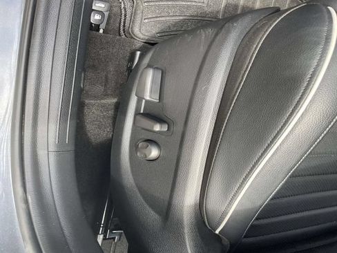 Used 2023 Kia Forte GT-Line w/ GT-Line Premium Package FWD image 21