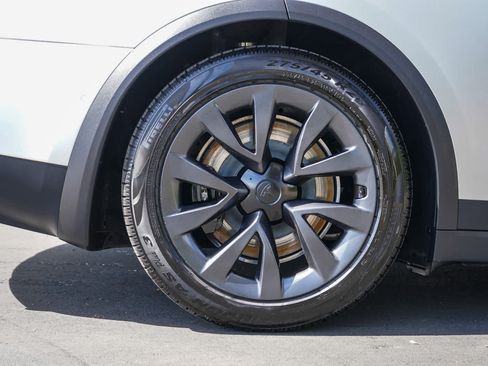 Used 2023 Tesla Model X AWD/4WD image 8