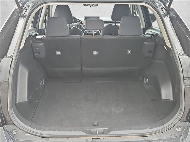 Used 2025 Toyota RAV4 LE AWD/4WD image 6