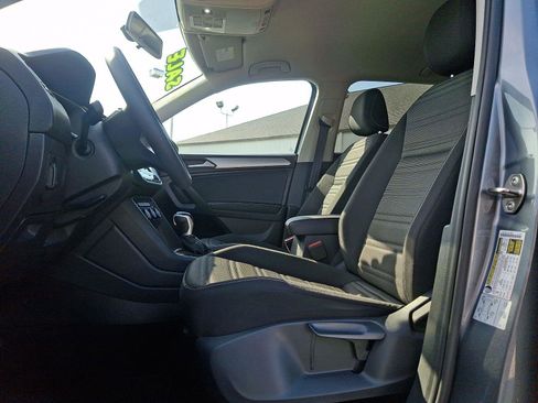 Used 2022 Volkswagen Tiguan S image 13