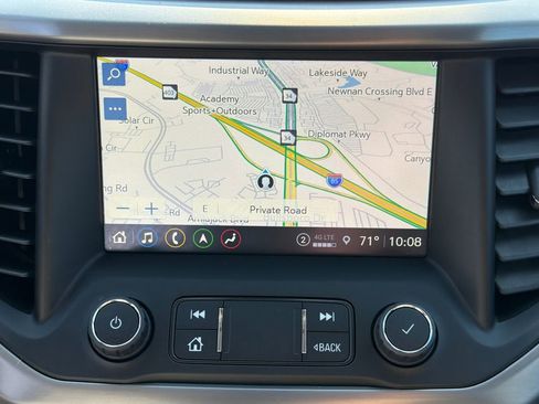 Used 2021 GMC Acadia AT4 w/ Trailering Package AWD/4WD image 29
