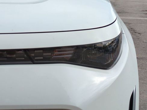 Certified 2024 Kia Soul LX w/ Option Group 015 image 10