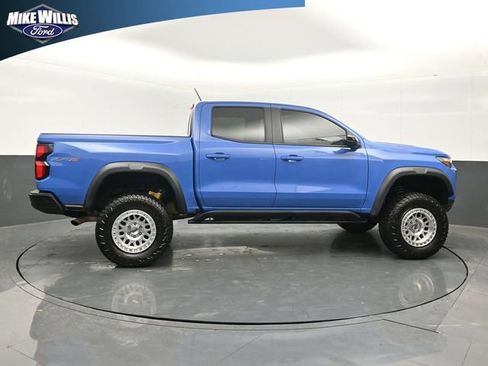 Used 2025 Chevrolet Colorado ZR2 w/ Technology Package AWD/4WD image 8