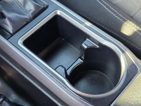 Used 2023 Toyota Tacoma TRD Off-Road image 33