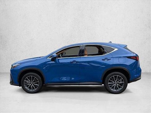 Used 2025 Lexus NX 250 FWD w/ Premium Package image 5