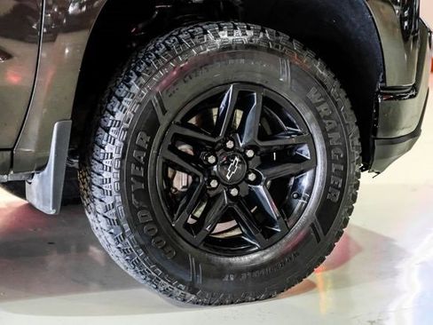 Used 2021 Chevrolet Silverado 1500 LT Trail Boss w/ LT Trail Boss Premium Package image 49