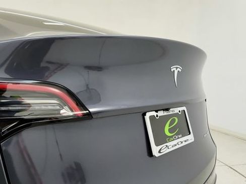 Used 2023 Tesla Model Y Long Range AWD/4WD image 26