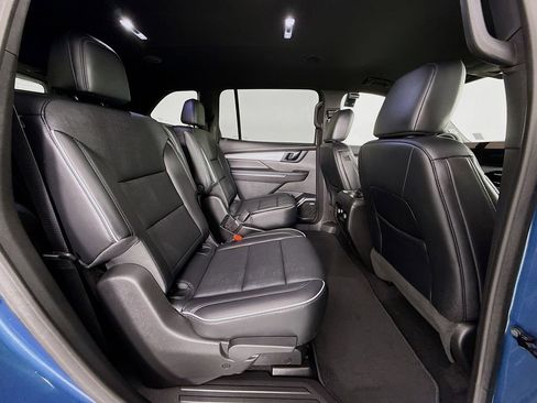 Used 2025 Buick Enclave Preferred image 29