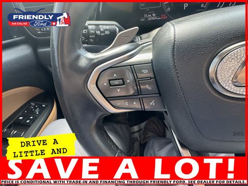 Used 2022 Lexus NX 250 FWD w/ Towing Package (2000 Lbs) image 19