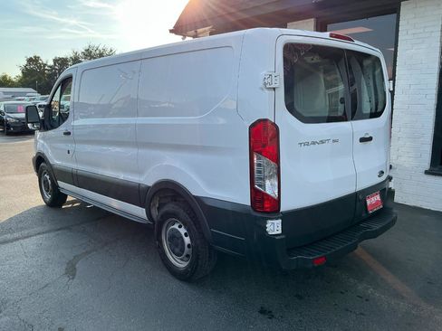 Used 2017 Ford Transit 150 130 Low Roof RWD image 5