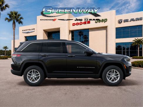 New 2025 Jeep Grand Cherokee Laredo RWD image 21