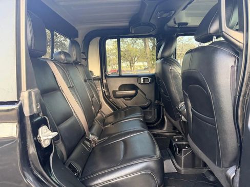 Used 2020 Jeep Gladiator Sport w/ Quick Order Package 24S image 24